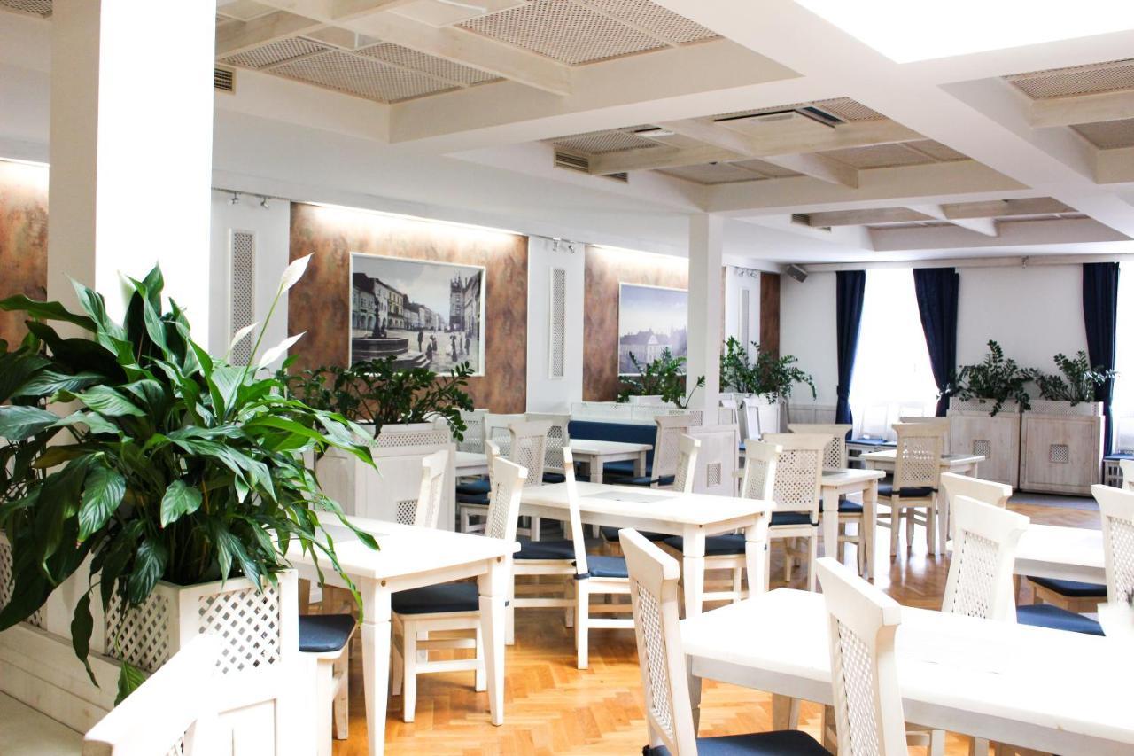 Hotel Slavia 스비타비 외부 사진