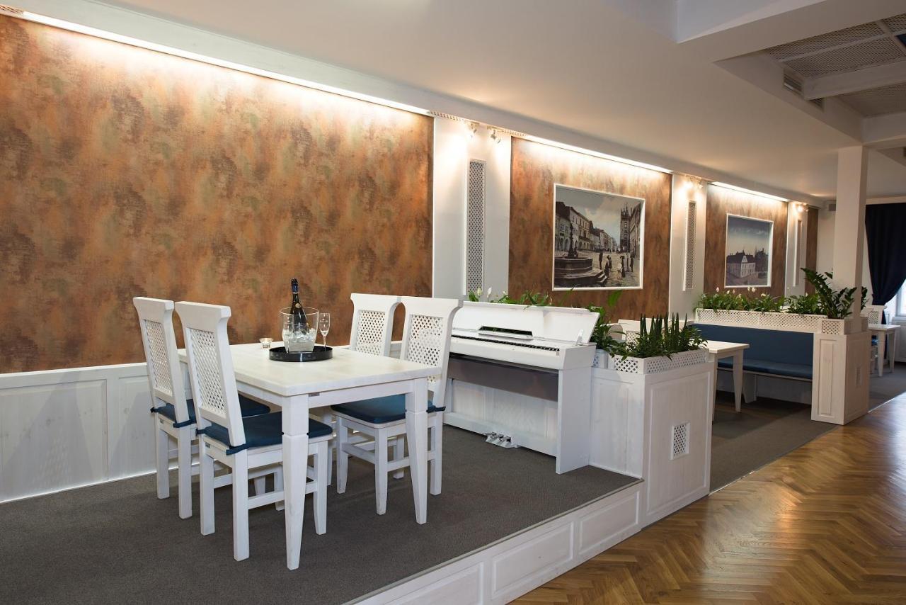 Hotel Slavia 스비타비 외부 사진