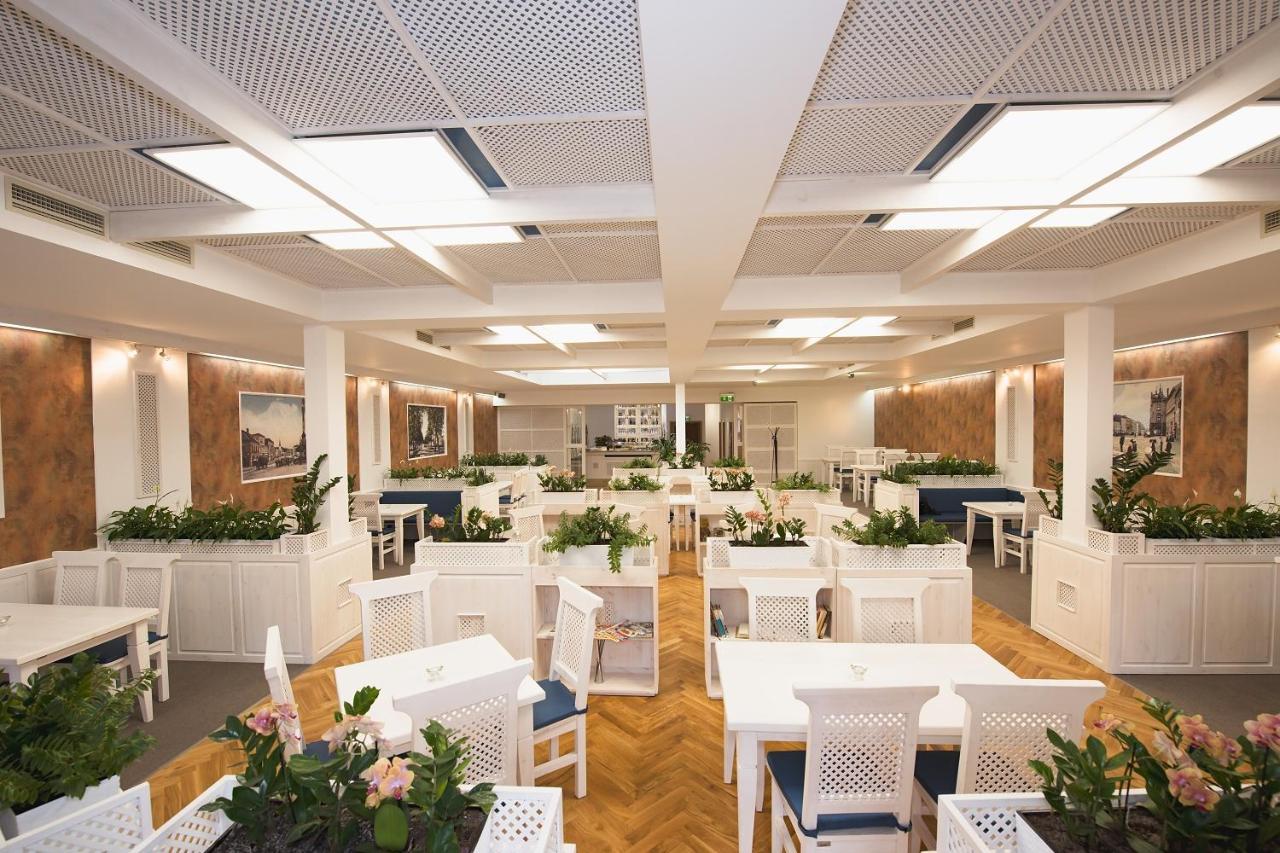Hotel Slavia 스비타비 외부 사진